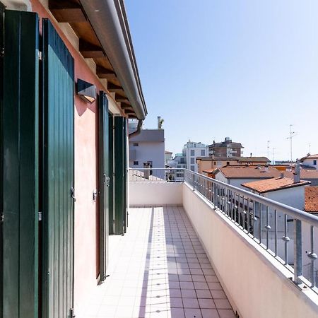 Maestrale Canova Apartments Caorle Bagian luar foto