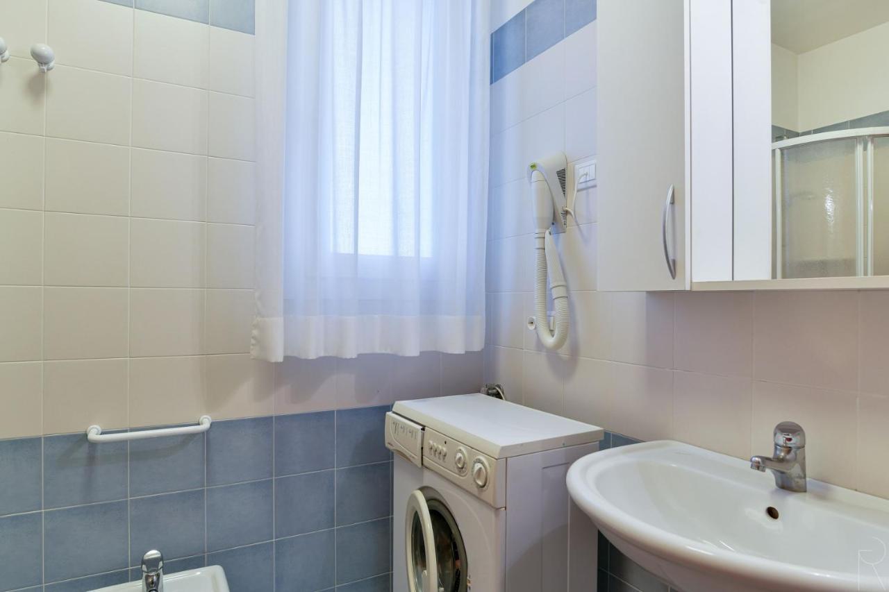 Maestrale Canova Apartments Caorle Bagian luar foto