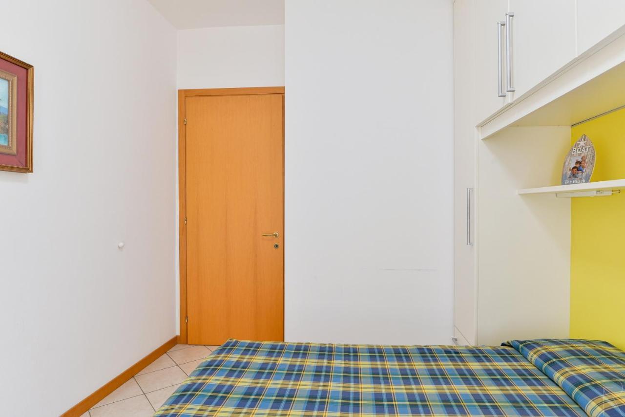 Maestrale Canova Apartments Caorle Bagian luar foto