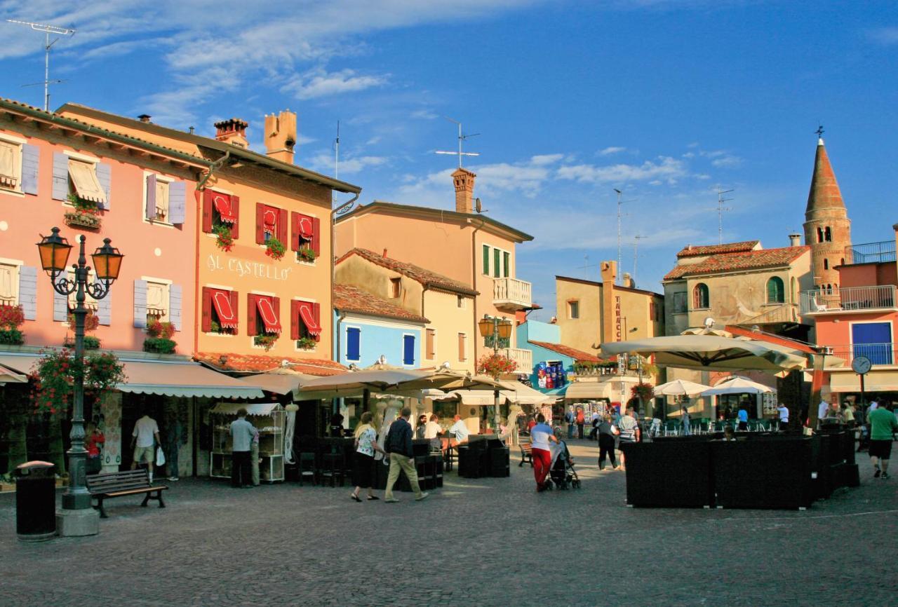 Maestrale Canova Apartments Caorle Bagian luar foto