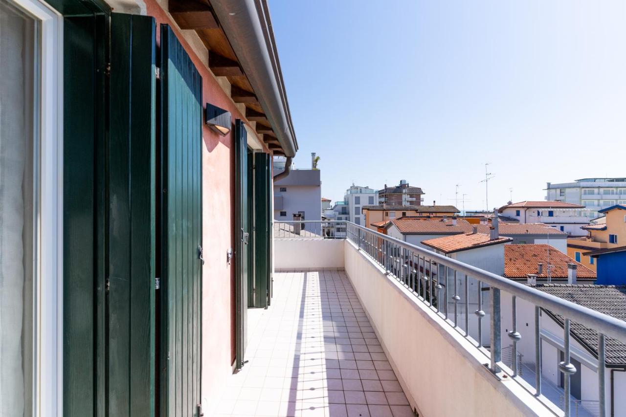 Maestrale Canova Apartments Caorle Bagian luar foto
